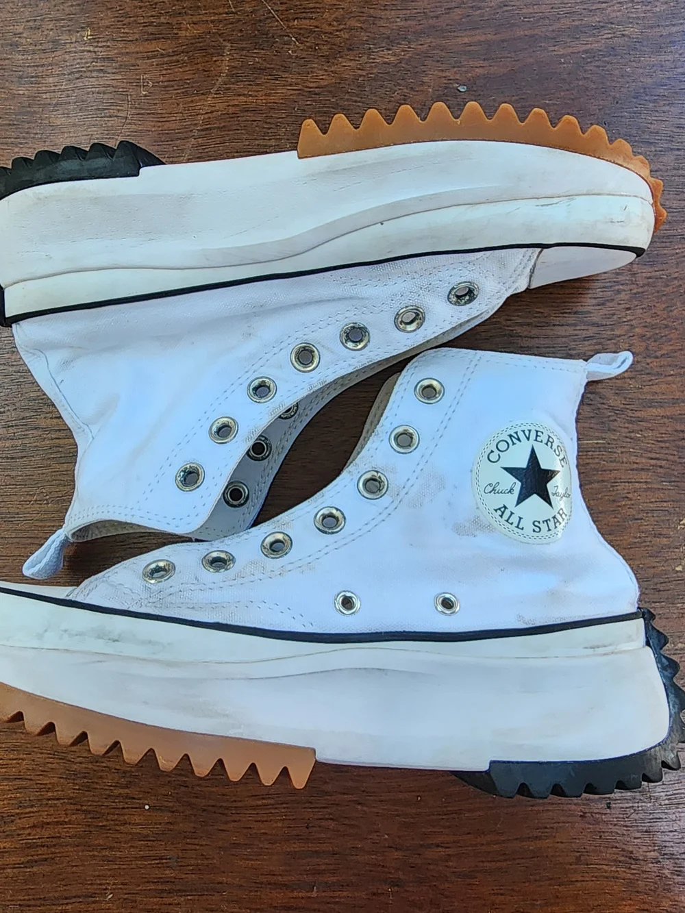Converse Run Star Hike High Top White Black Platform Lug Sole Sneakers 5.5
